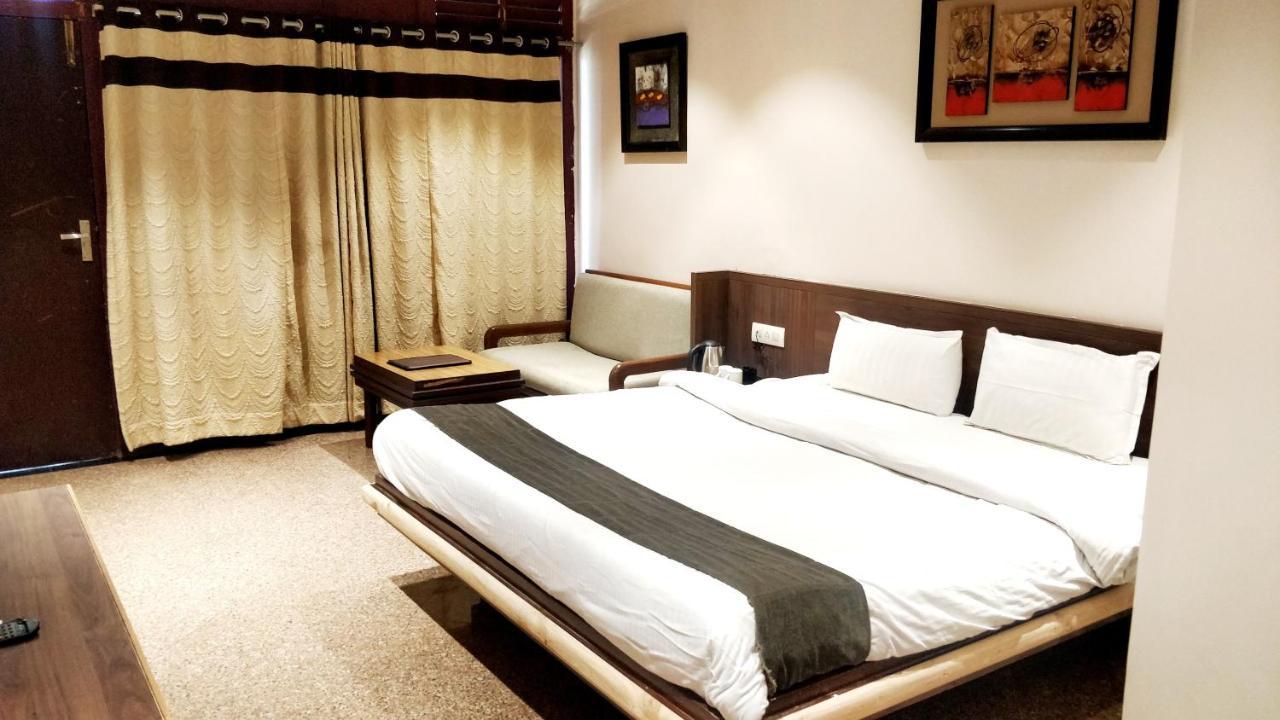 Hotel Mount Regency Abu Zewnętrze zdjęcie