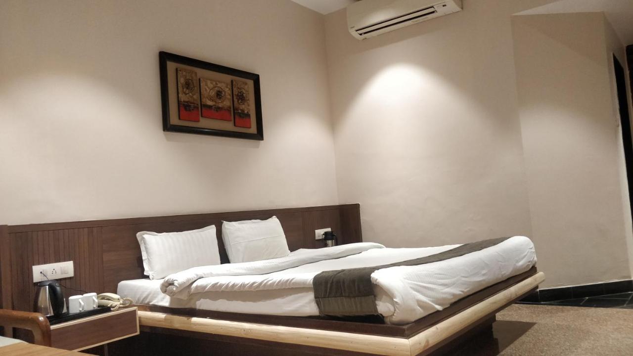 Hotel Mount Regency Abu Zewnętrze zdjęcie