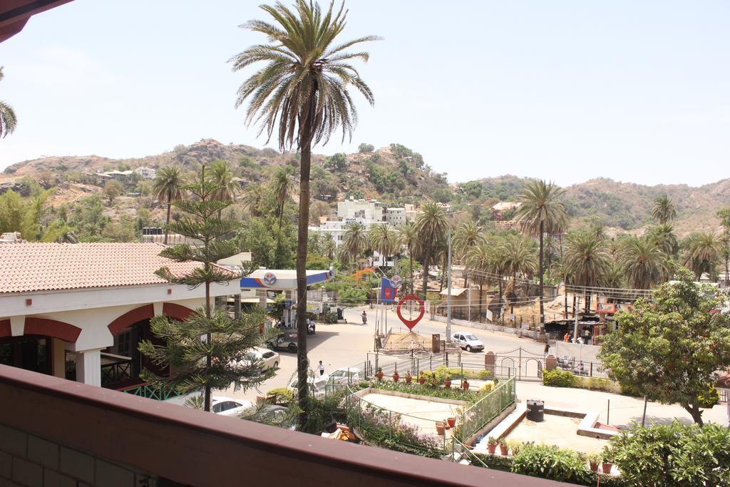 Hotel Mount Regency Abu Zewnętrze zdjęcie