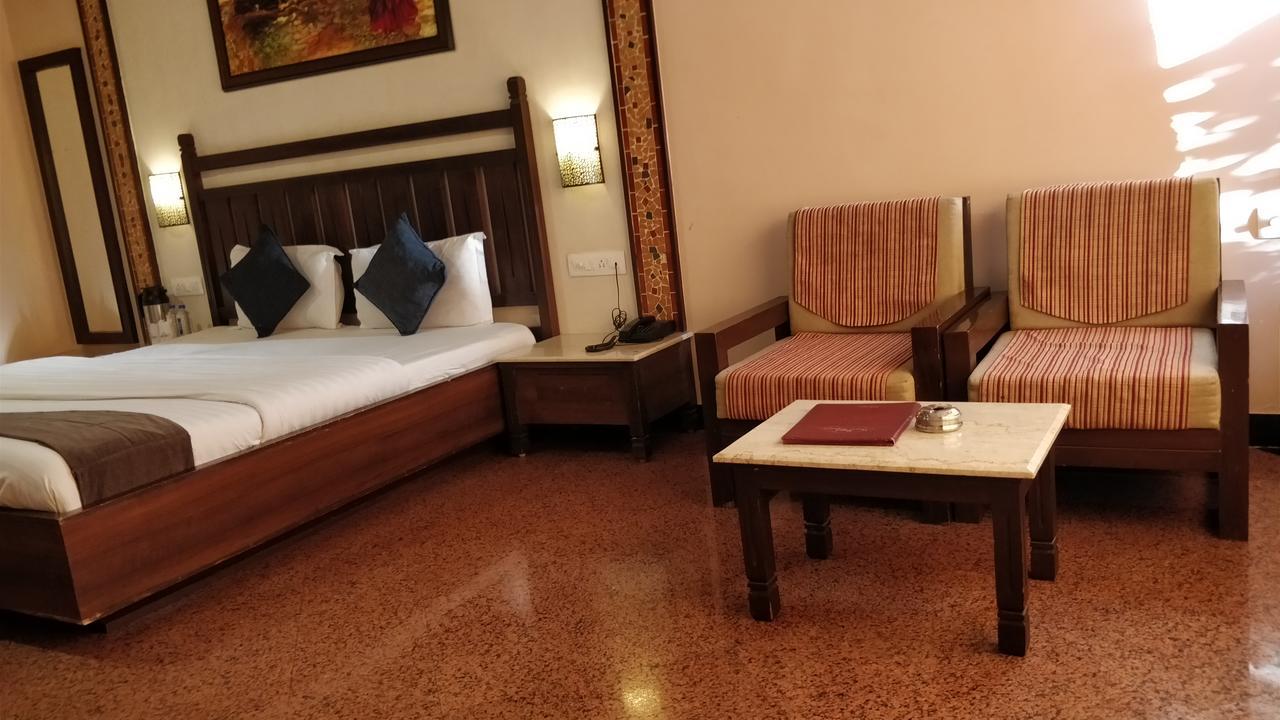 Hotel Mount Regency Abu Zewnętrze zdjęcie