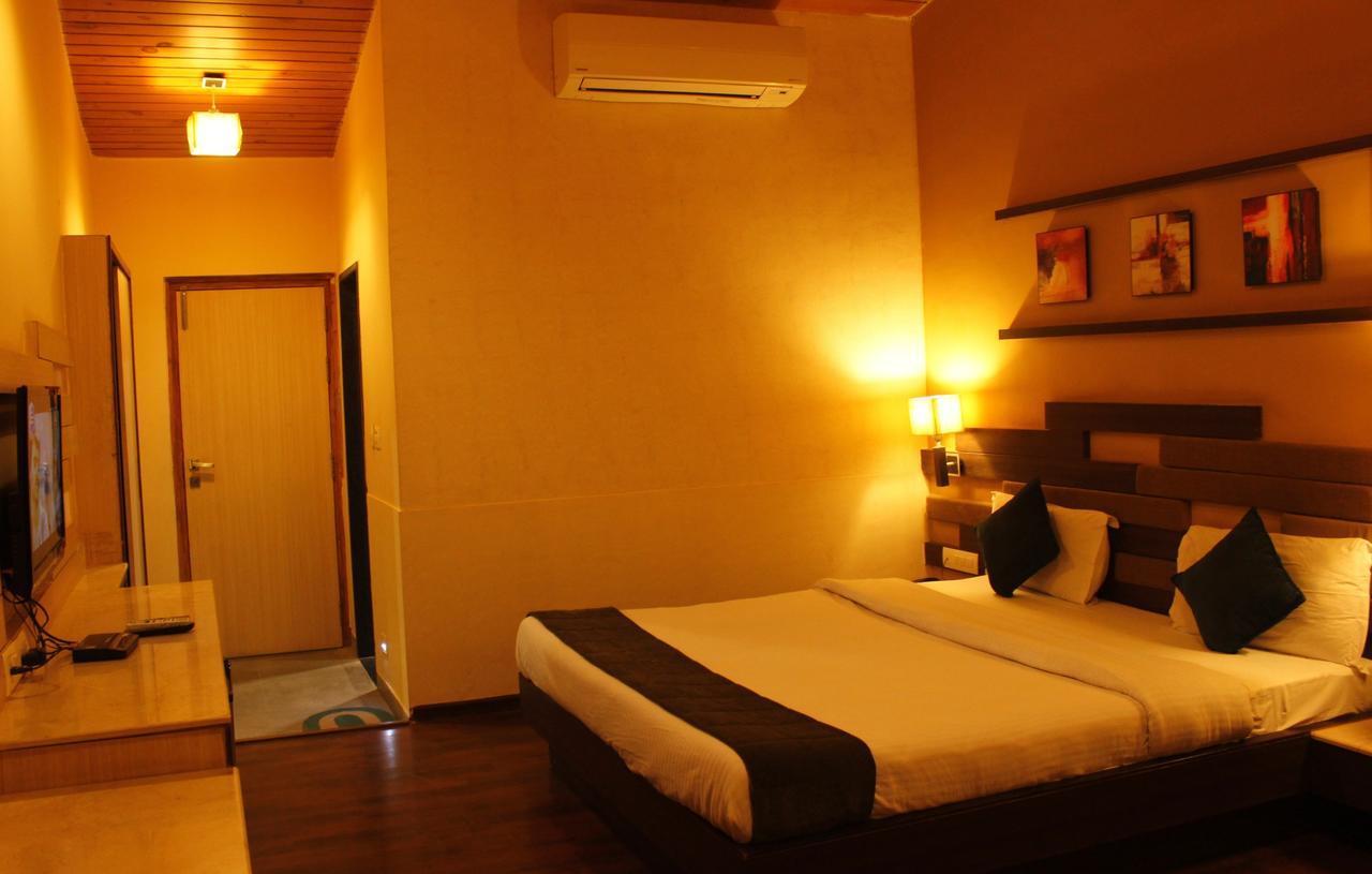 Hotel Mount Regency Abu Zewnętrze zdjęcie