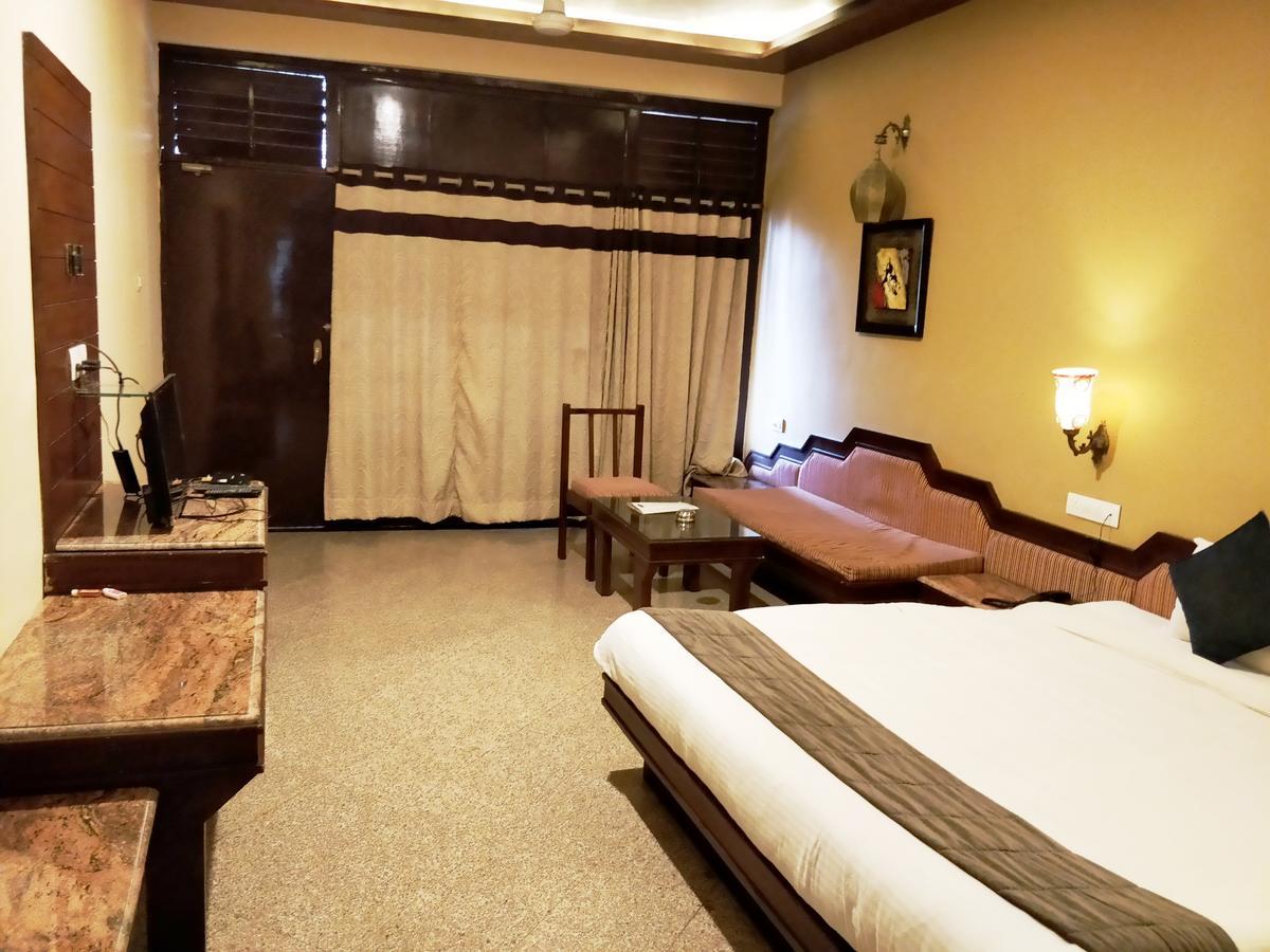 Hotel Mount Regency Abu Zewnętrze zdjęcie